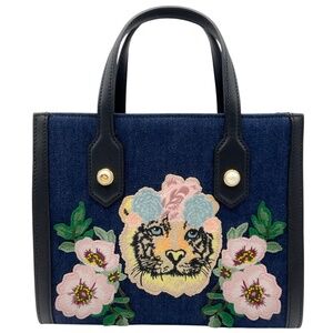 GUCCI DARK BLUE DENIM PEARL EMBELLISHMENT TIGER EMBROIDERED TOTE BAG